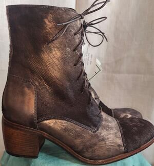NWT Frye Felicity Short Bronze Metallic Haircalf Boots 9.5 Italy Rare Pony Hair